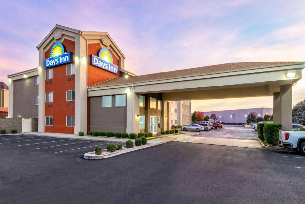 Days Inn By Wyndham Спрингвилл Экстерьер фото